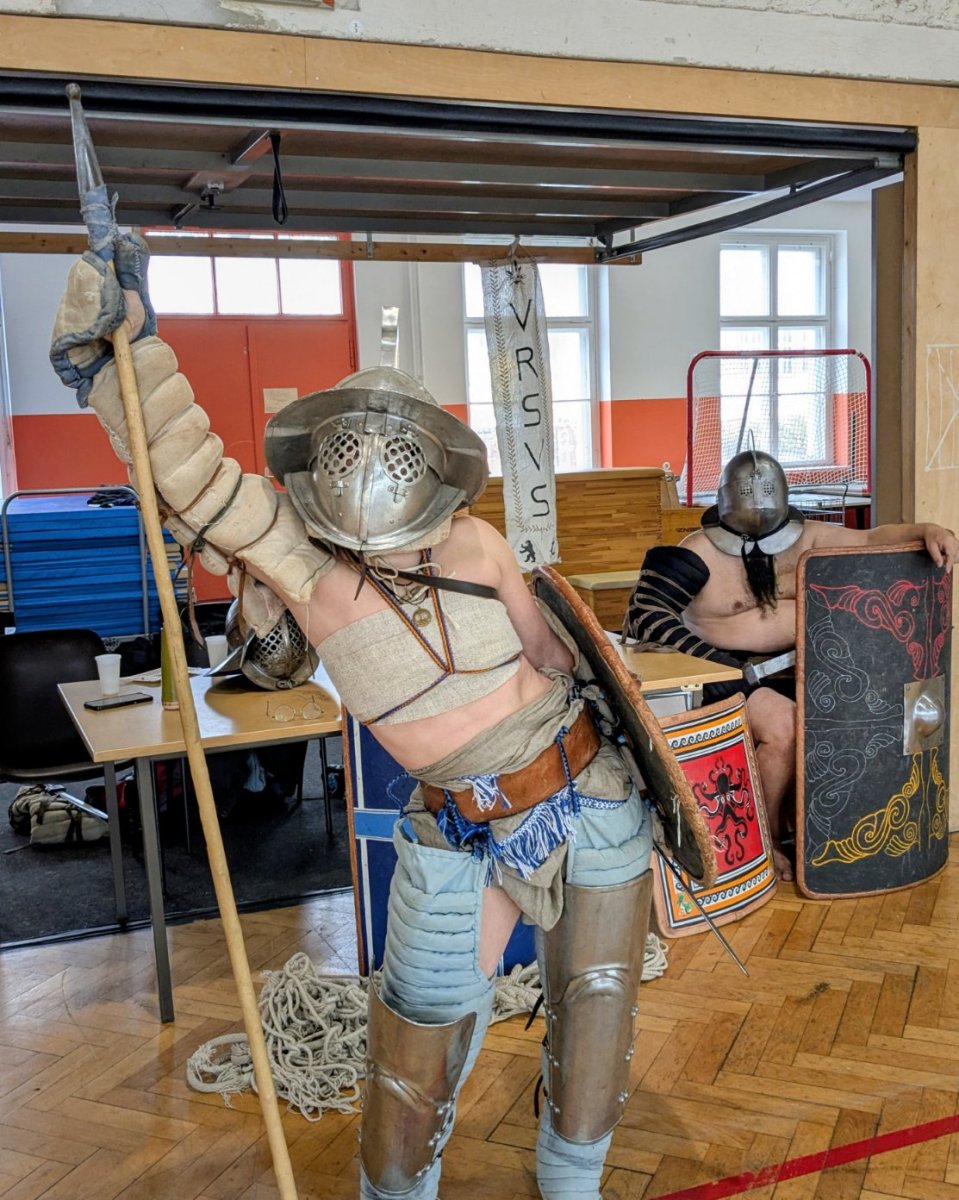 921b19a4-4de6-4219-ba79-f8a24e82a737-1_all_36252_resized